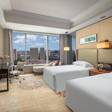 Crowne Plaza Huizhou By Ihg Hotel Exterior photo