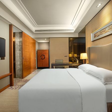 Crowne Plaza Huizhou By Ihg Hotel Exterior photo