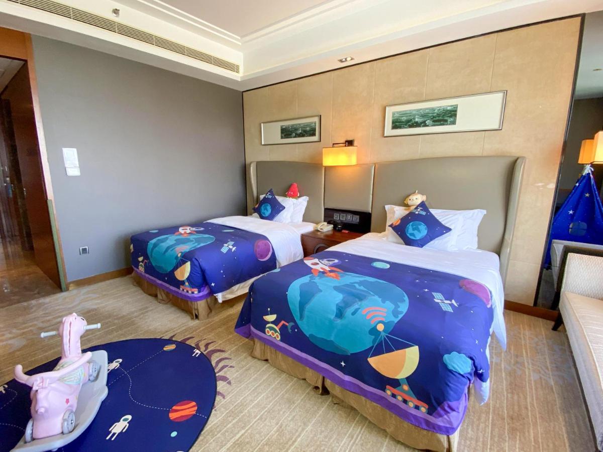 Crowne Plaza Huizhou By Ihg Hotel Exterior photo