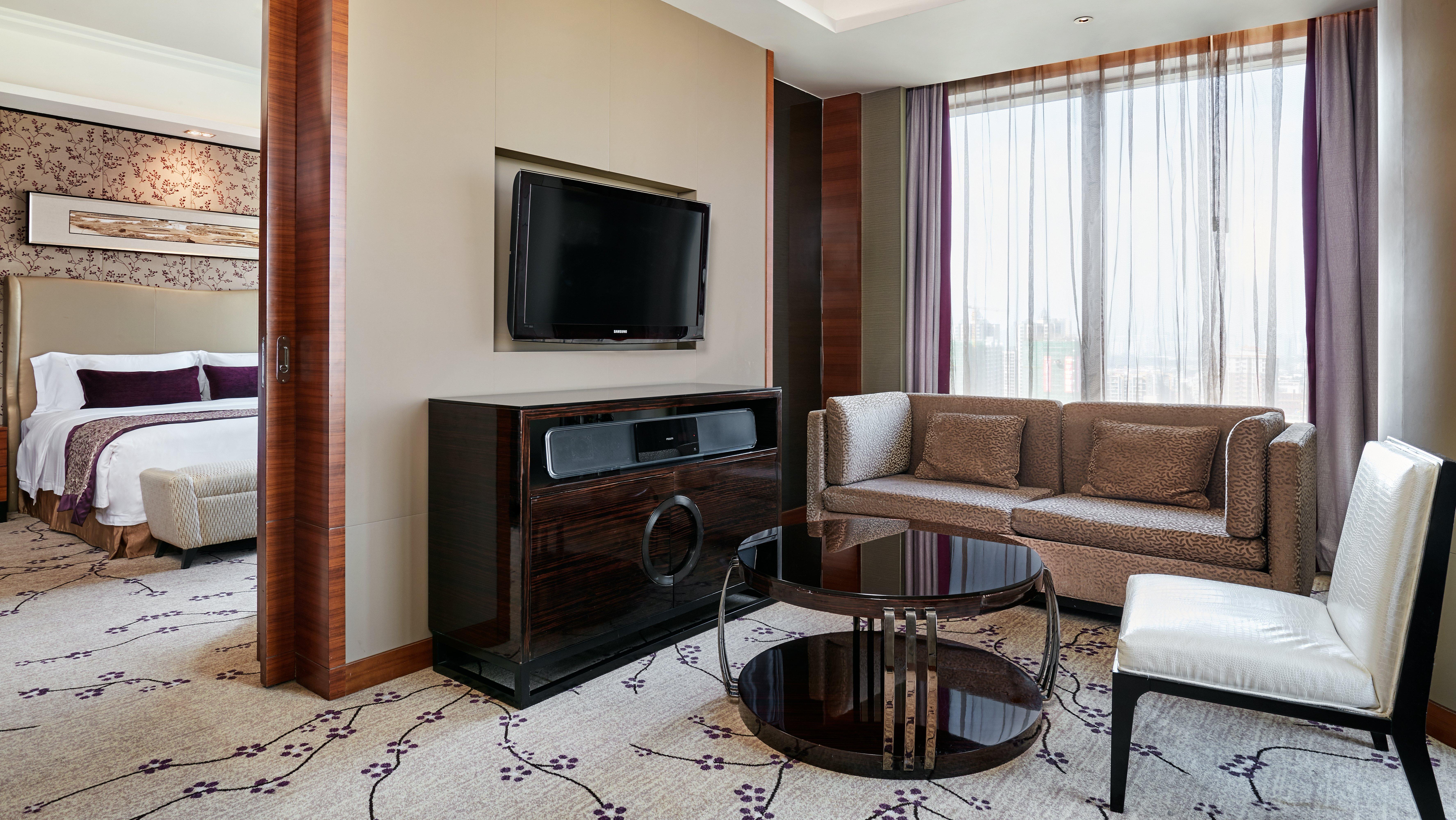Crowne Plaza Huizhou By Ihg Hotel Exterior photo