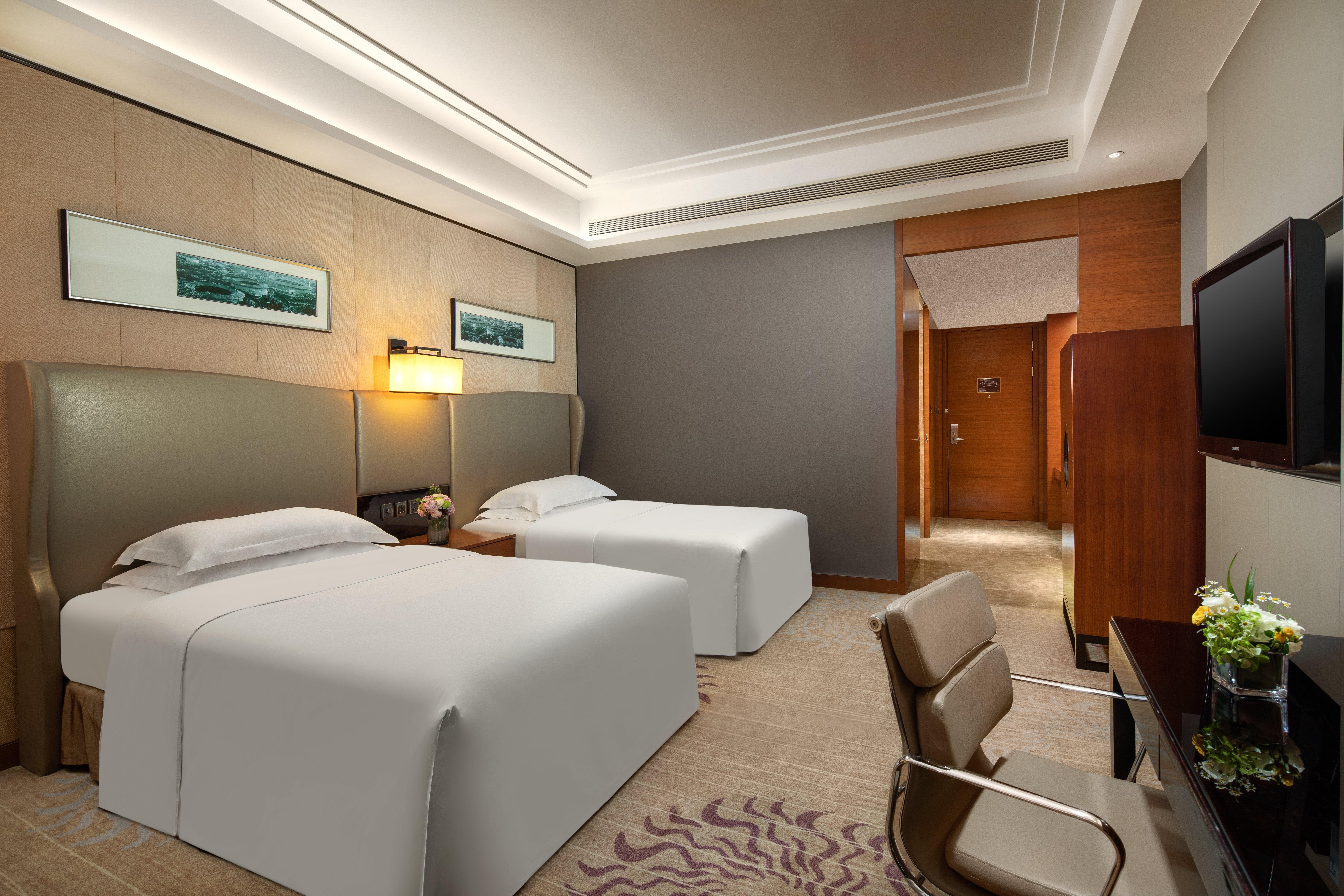 Crowne Plaza Huizhou By Ihg Hotel Exterior photo