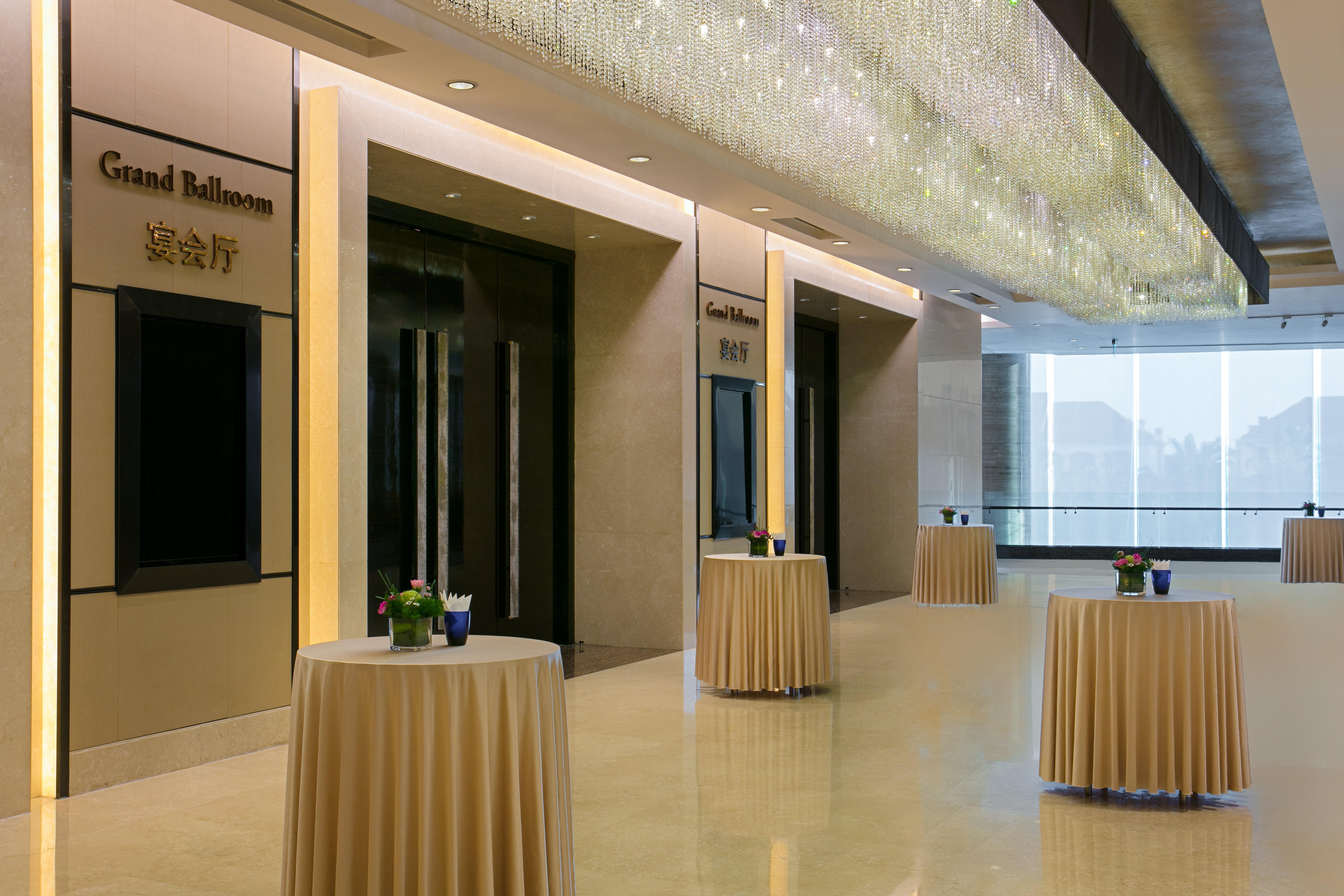 Crowne Plaza Huizhou By Ihg Hotel Exterior photo